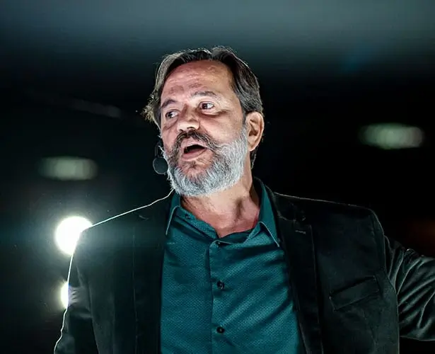 Liderança Inabalável — Comande com Presença, Influência e Leitura Comportamental